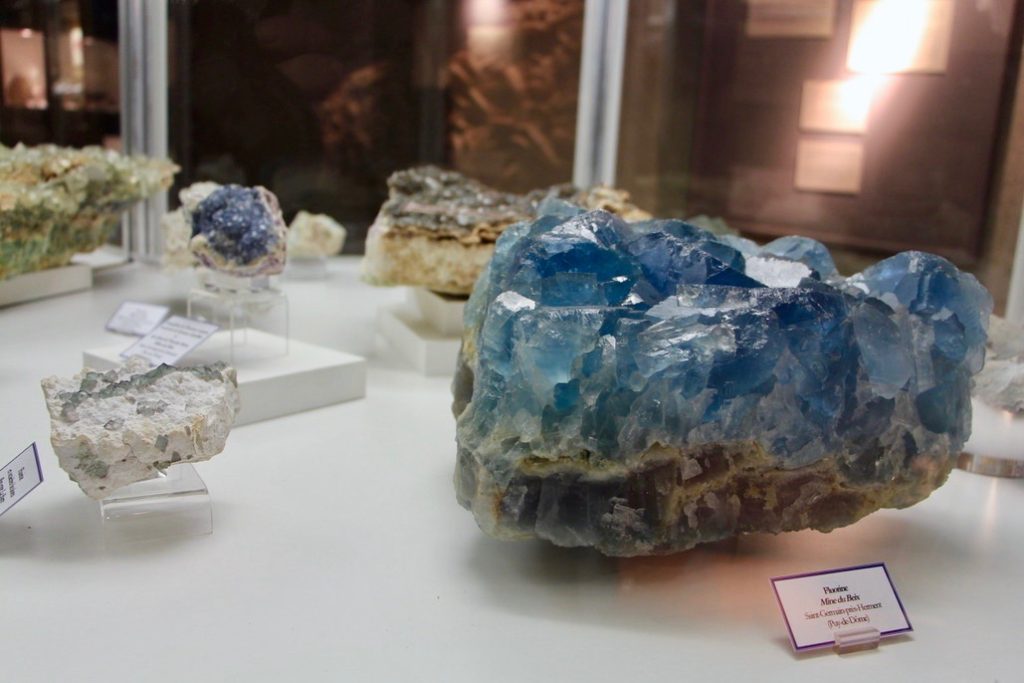Crystal display at Musée Lecoq.