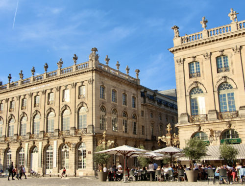 A view from Place Stanislas of an outdoor café in Nancy, France.